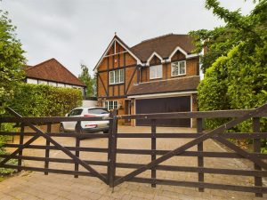 Sharps Lane, Ruislip
